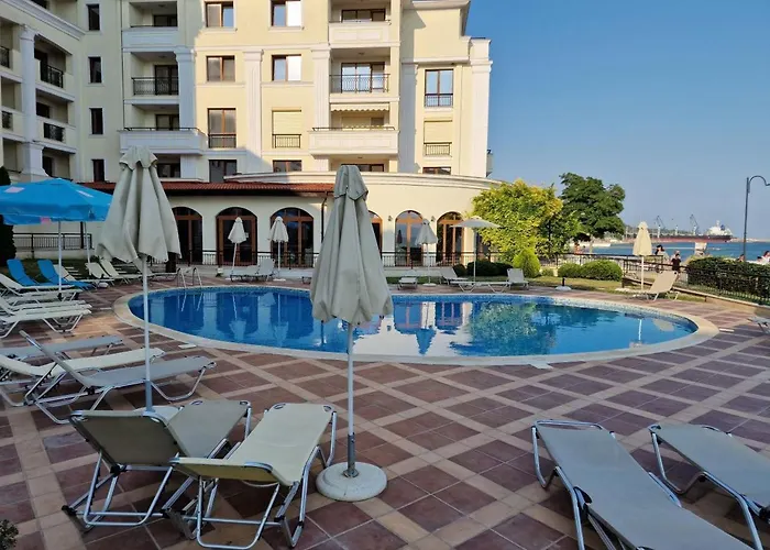 Apartment Costa Del Norte, Complex Carpe Diem, Free Parking *